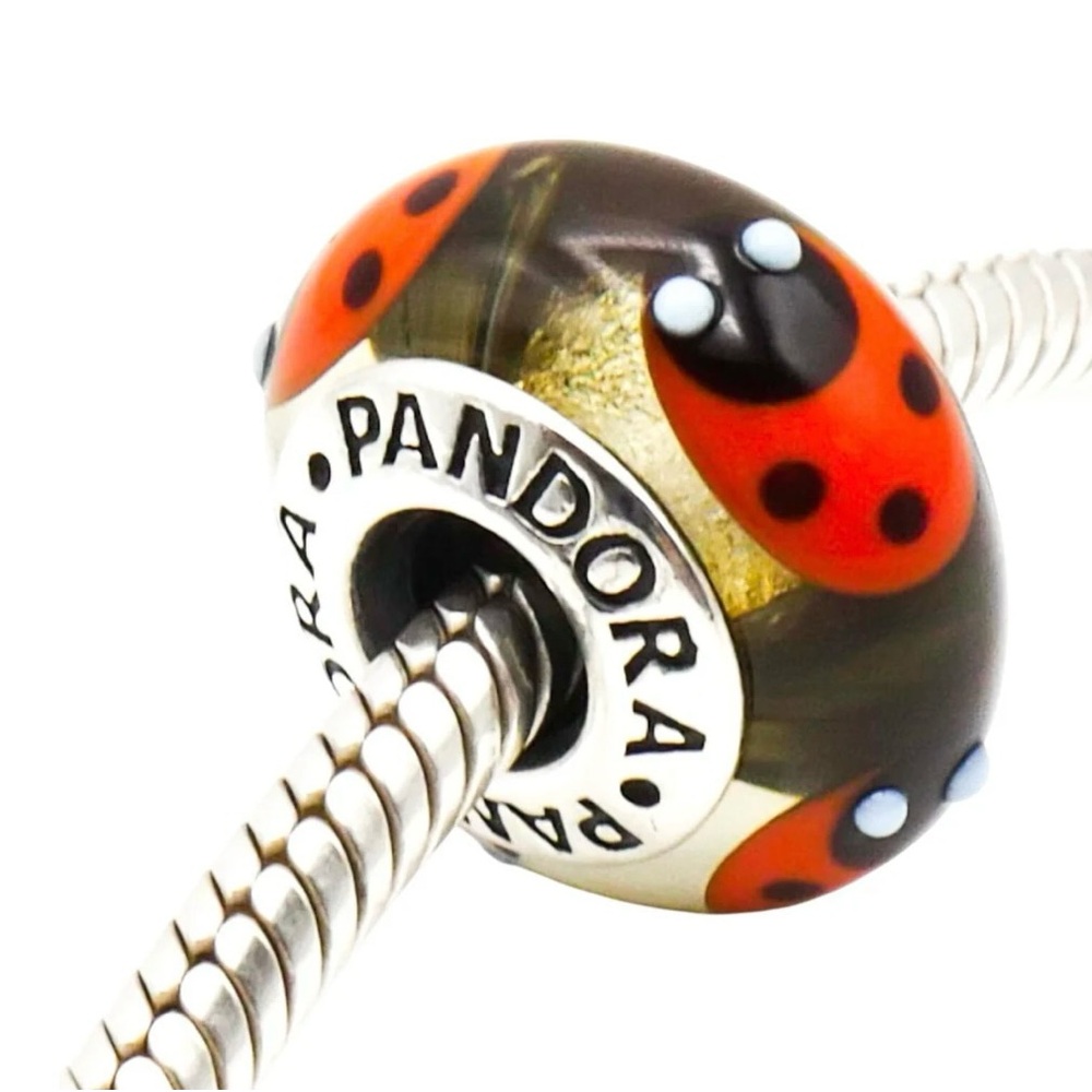 Pandora mutabi  Ladybug Charm excellent condition